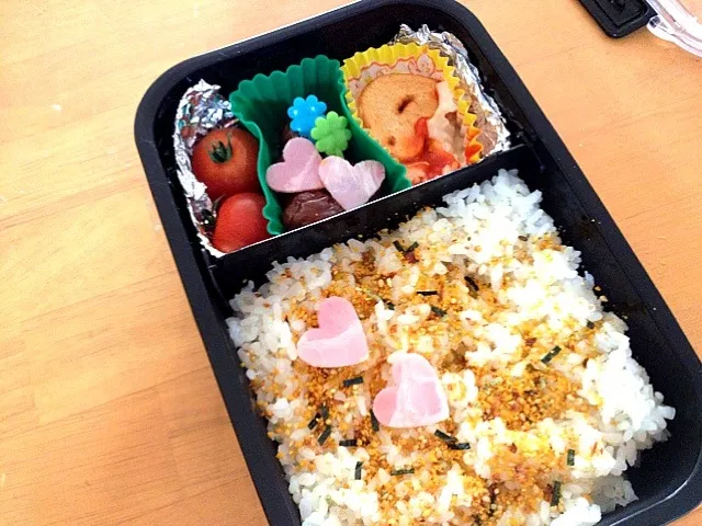 バレンタインお弁当♡簡単に(笑)|未来ちゃんさん