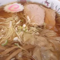 Snapdishの料理写真:八千代軒ワンタン麺|マミロックさん