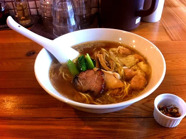 ワンタン麺@穀雨(渋谷)|塩豚骨さん