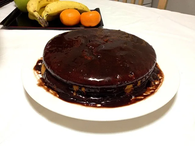 Bolo de cenoura com calda de chocolate para o café da tarde|aline katoさん