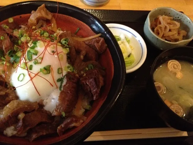 牛すじ丼|shinoktzwさん