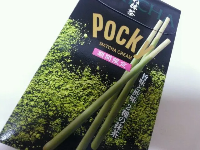 Snapdishの料理写真:POCKY(抹茶味)|akiさん