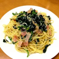 Snapdishの料理写真:ほうれん草としらすのパスタ|みみさん