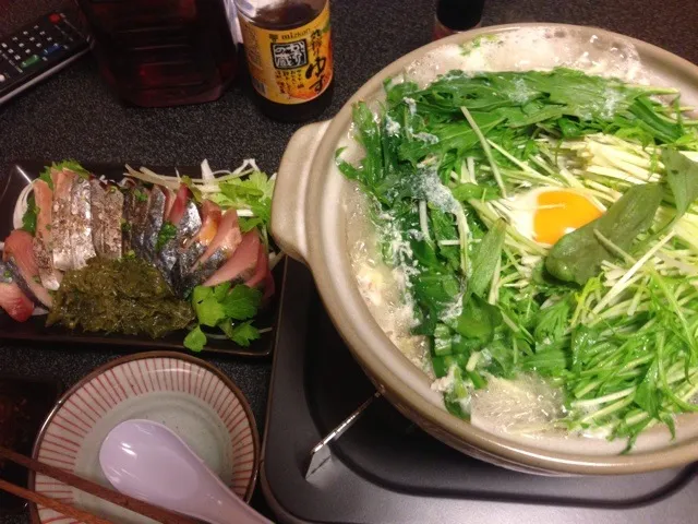 野菜たっぷり鍋焼きウドンと鰹のたたきメカブ添え！(=ﾟωﾟ)ﾉ|サソリさん