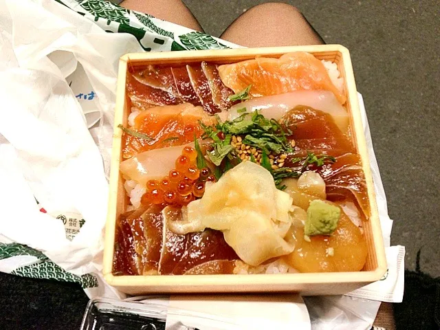 海鮮弁当♪こうゆうの初めて♪♪|ももさん