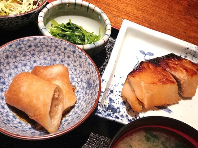 ランチ〜✨鰆の照り焼き定食🎵本日は和食😘|ちーねーさん