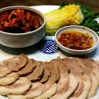 Snapdishの料理写真:수욱  スユク（ゆで豚肉）