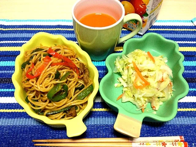 焼きそば&コールスローサラダ♡|たえさん