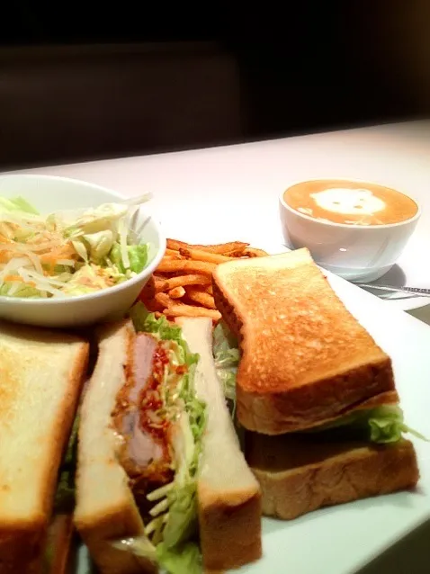 チキンカツサンド|がちゃぴんぐーすさん