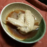 Snapdishの料理写真:大根と手羽先の煮物|りぇさん