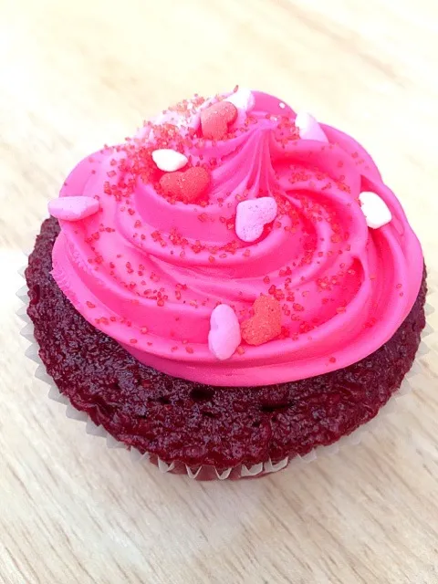 Red velvet vday cupcake|killyさん