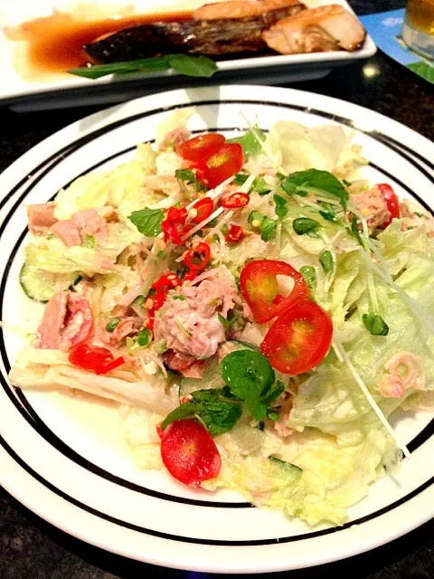 Tuna spicy salad|SuperNuj Jutamasさん