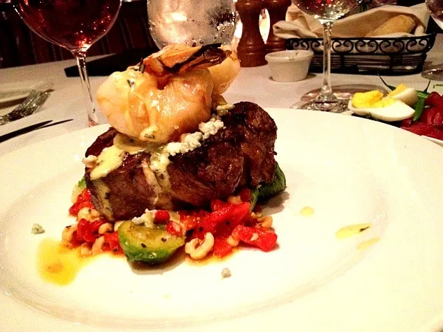 South Coast winery petite filet with a blue cheese crumble, jumbo prawn garnish with a roasted Brussel sprout hash mmmm yummy|christina marie 😋🍷🐼💋💚さん