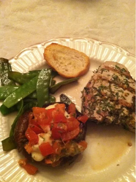 Tuscan Tuna and mozzerrella stuffed portabellos|K Goodnessさん