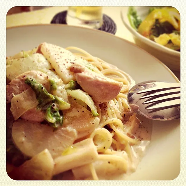 Snapdishの料理写真:今日のトモコンダテは鶏と白菜と大根の煮込み豆乳クリームパスタ♪|🇯🇵ともこちゃん。さん