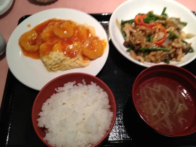 エビ玉子チリソースと大蒜の芽と肉の炒めもの|おっちさん