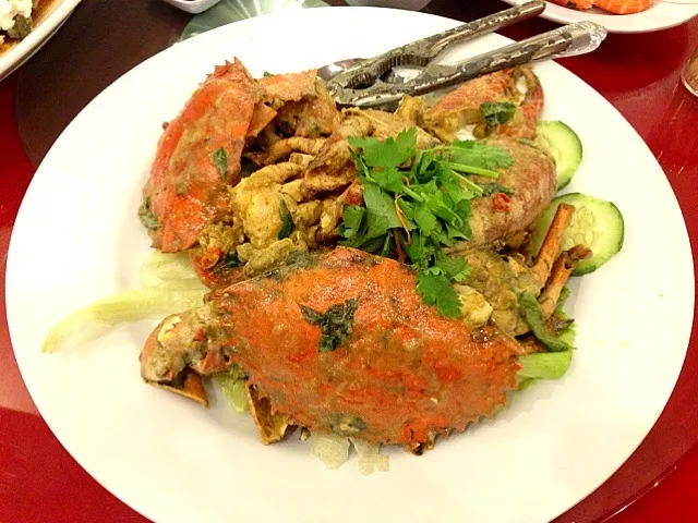 Golden crab in salty egg yolk sauce|Karen Yongさん