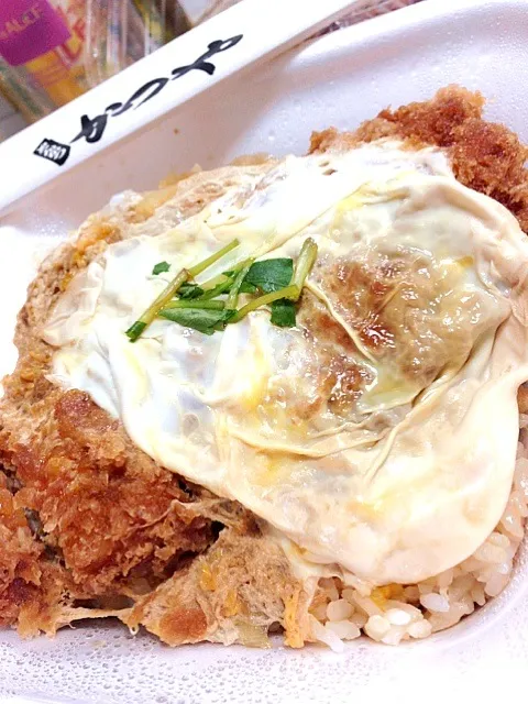 Snapdishの料理写真:カツ丼（かつや）|ponnaoさん