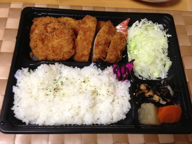 さぼてん とんかつ弁当|ふぅさんのママさん