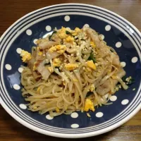 Pad Thai を作ってみた。最近はどこでも材料売ってますね。|Atsushi Yoshimotoさん