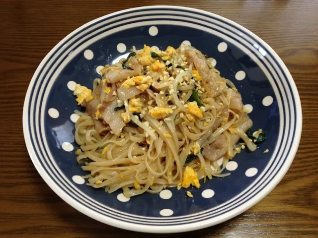 Pad Thai を作ってみた。最近はどこでも材料売ってますね。|Atsushi Yoshimotoさん