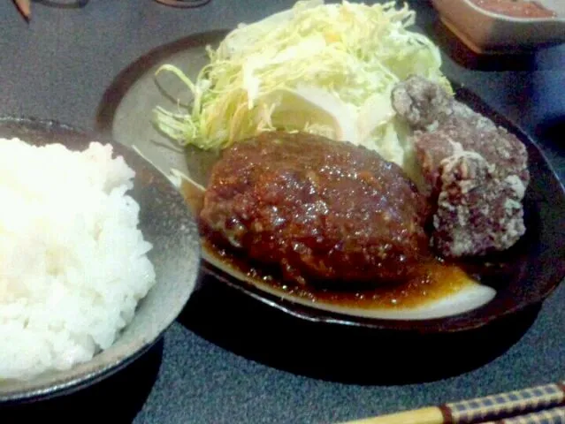 Snapdishの料理写真:ホルモンハンバーグ(カシラ&ミノ入り)|ぱんだますたーさん