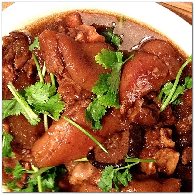 Braised Pig Trotters|12Dragonさん