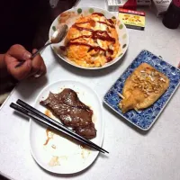 Snapdishの料理写真:オムライスとステーキと油揚げ納豆詰め|あかねさん