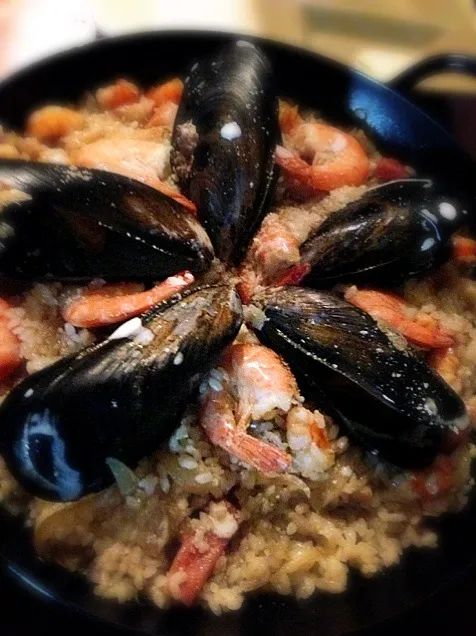 Seafood paella🐚シーフードパエリア by chef hubby|🌈Ami🍻さん