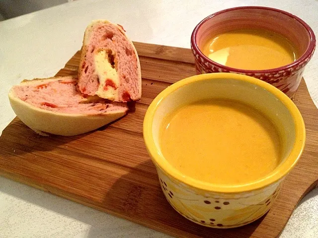 Pumpkin soup & Roselle Flower Cranberry bread|PeonyYanさん