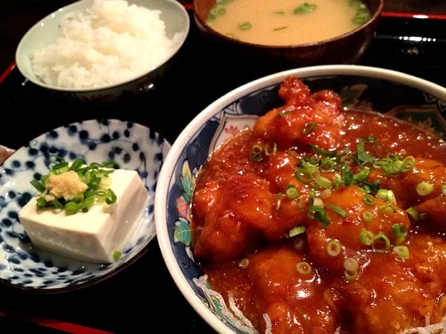 鳥の唐揚げチリソース定食|tomoさん