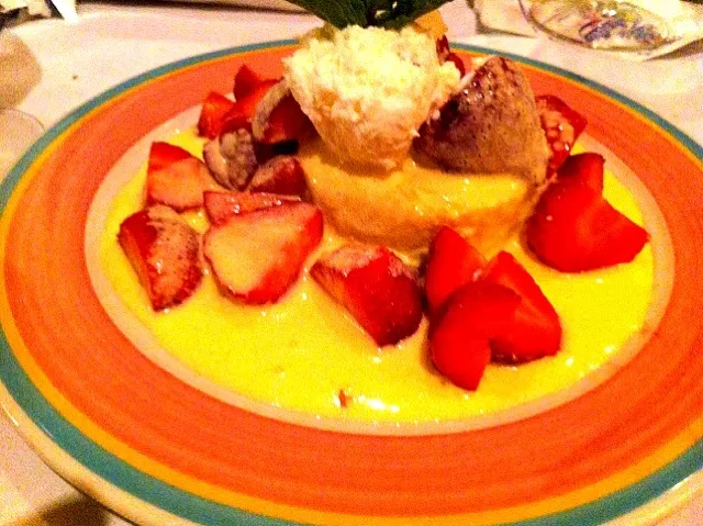 Strawberry Shortcake Cuban Style|Abby Macalinoさん