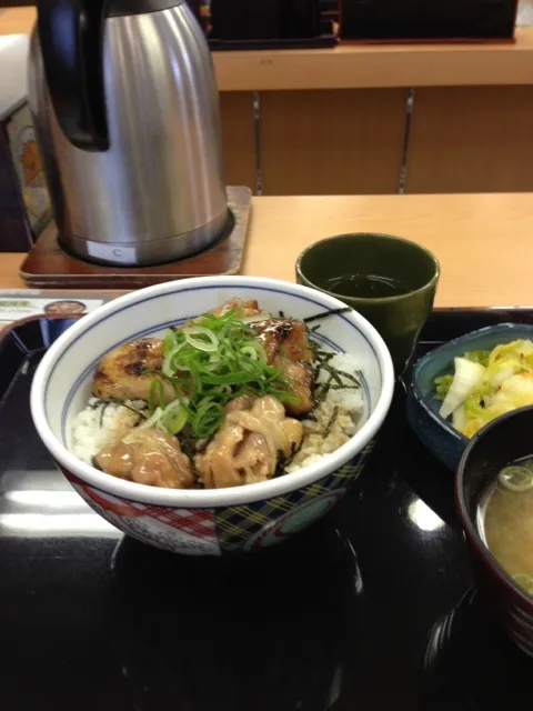 焼き鳥つくね丼|堀河 史麿さん