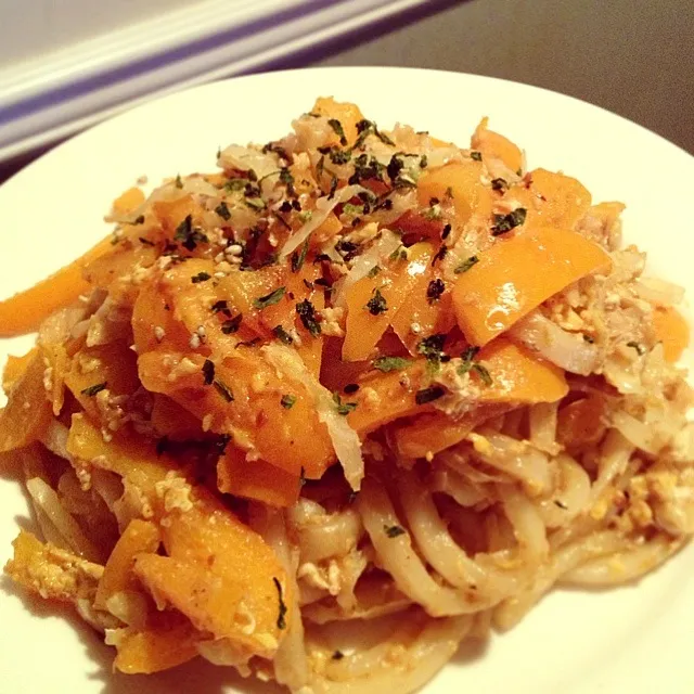 Snapdishの料理写真:Yellow pepper yaki udon|キムさん