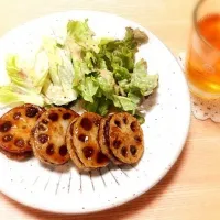 Snapdishの料理写真:れんこんの挟み揚げ|mariさん