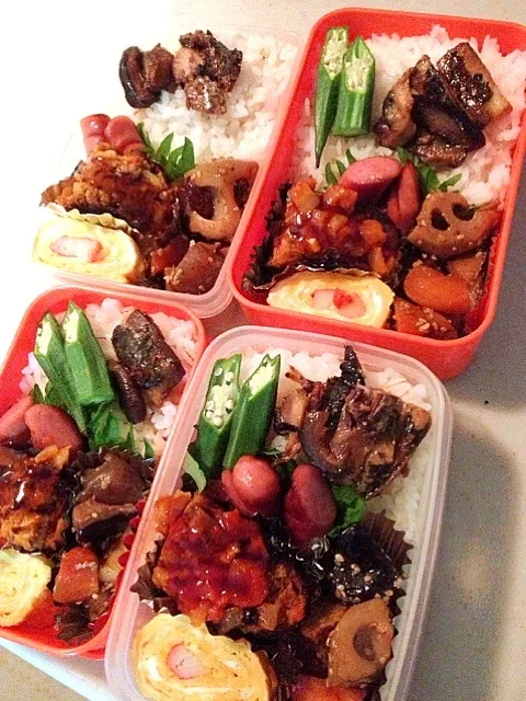 Snapdishの料理写真:みんな気をつけて☔行ってらっしゃい  四人のお弁当|りんさん