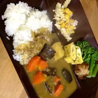 Snapdishの料理写真:茄子カレー(・ω・)ノ★|一楽梨世さん