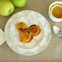 danish swirls filled with apple. recipe at www.anfernandez.net|Ana Fernandezさん