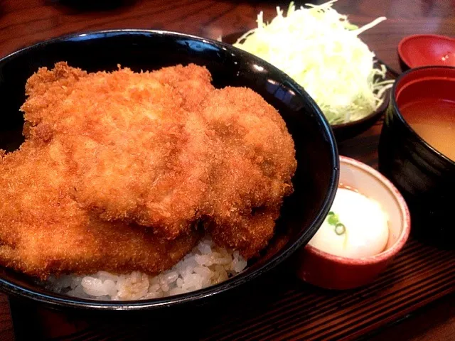 新潟名物☆特急タレカツ定食|ナガマンさん