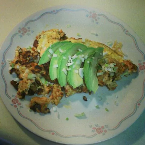 salmon omelette with green onion & avocado|scrumptuouslifeさん