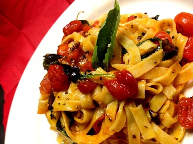 Fettuccini in a pomodoro sauce|Rina Catenaさん