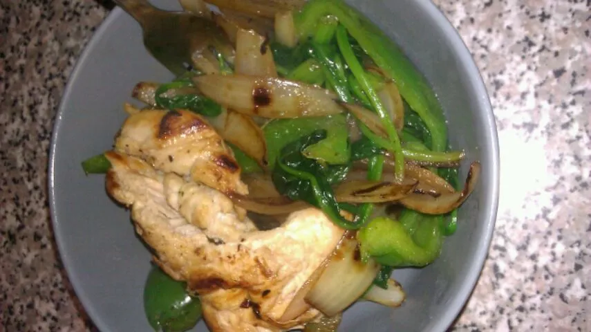 chicken, spinach, onions, green peppers|staphanyさん