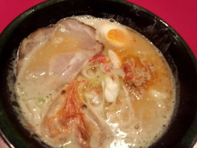 久楽にて。海老ラーメンが美味しい(>_<)|太一さん