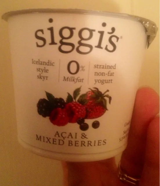 I found my new favorite yogurt! I am pretty excited about this.|Alena Eydlishさん