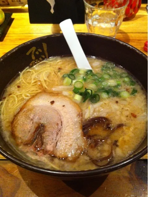 でびっとの醤油とんこつラーメン|Ｋさん