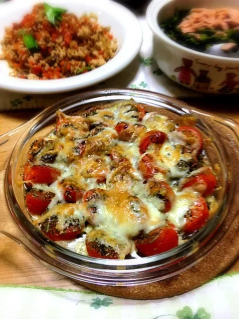 トマトのチーズ焼き🍅|こいちさん