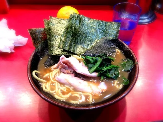 吉村家 ラーメン|くむなるさん