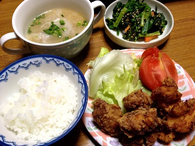 2月20日晩ご飯♪  唐揚げ、ほうれん草の胡麻和え、ワンタンスープ|カナエさん