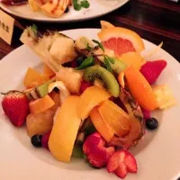 Fruit plate at Michael's going away party|Cathrine-Mette Morkさん