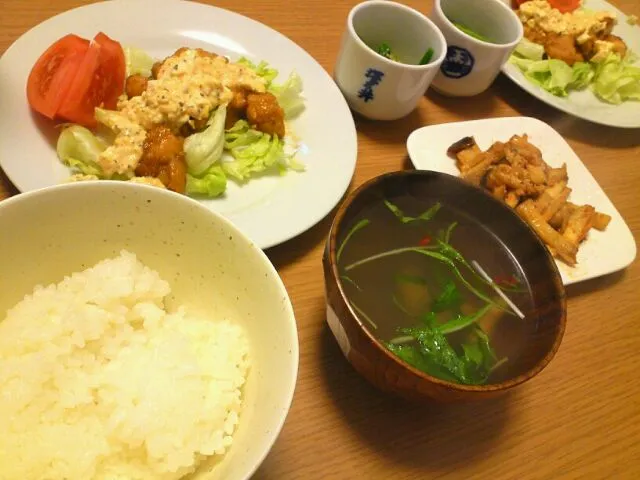 Snapdishの料理写真:チキン南蛮 キノコのピリ辛チーズ炒め ホウレン草の胡麻油和え 中華スープ|北さん